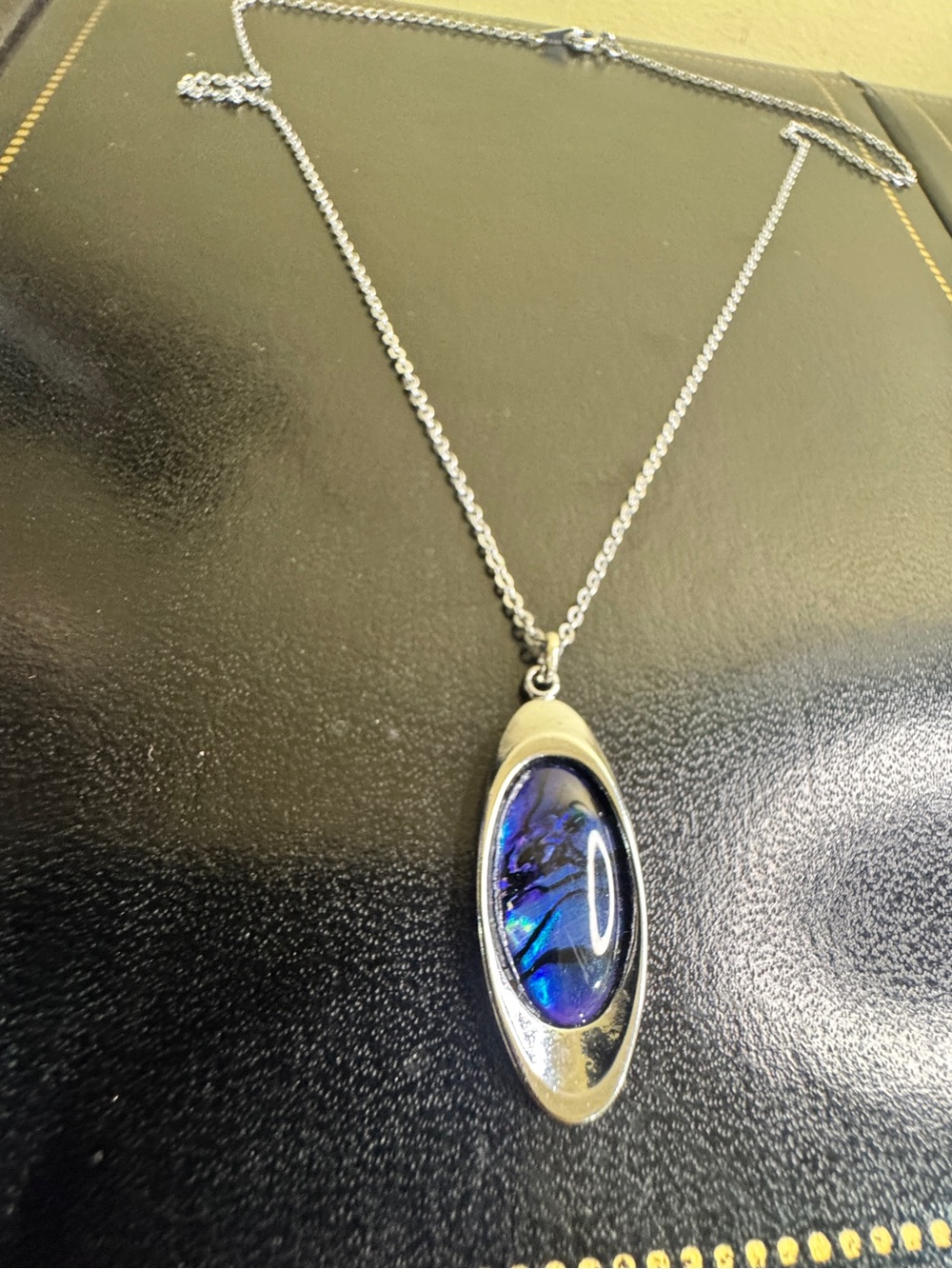 Abalone Pendant Necklace with Blue Abalone shell